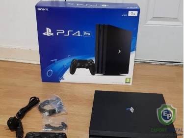 Selling PS4 Pro / PS4 1TB 1tb Console