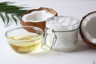 Crude coconut oil / Refined coconut oil