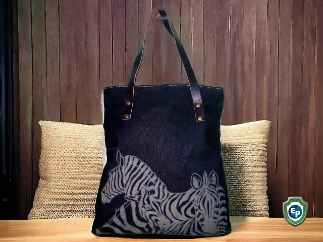 Handpainted Canvas Bag for Daily fashion Canvas Bag Manufacturer