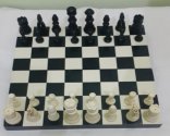 CHESS GAME WITH FOLDING BOX
