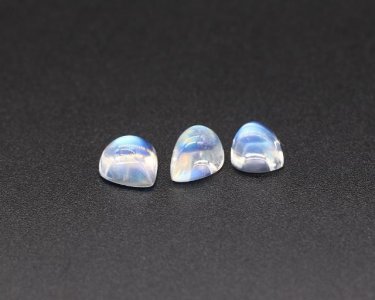 Rainbow Moonstone 2 Cts. to 2.50 Cts. Mix Size Cabochon (Lot 1)