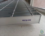 Steel grating